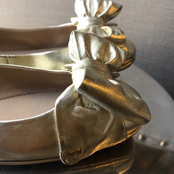 Tory Burch Gold Flats with Bow - Picture 4 of 4